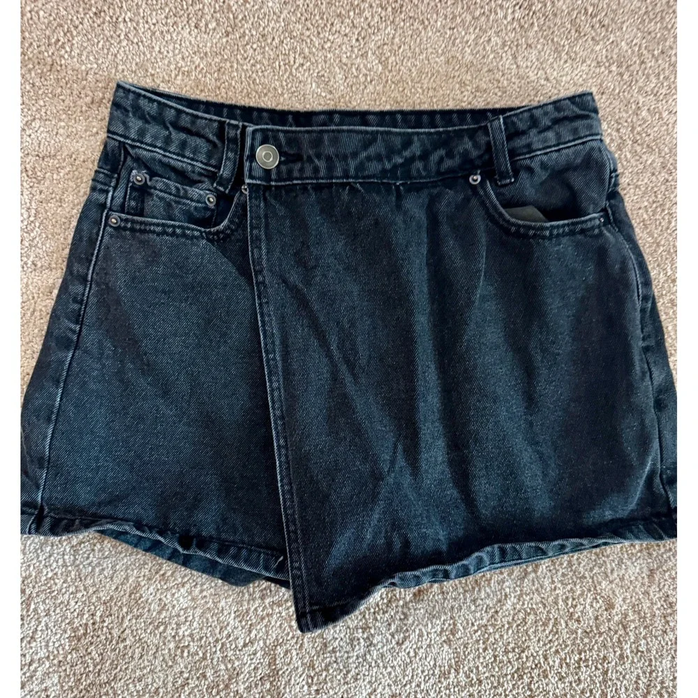 Vintage Future Collective Black Denim Mini Skort Women's Size 2‎